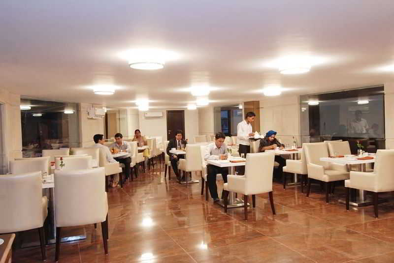 Hotel Africa Avenue Gk - 1 Nueva Delhi Exterior foto