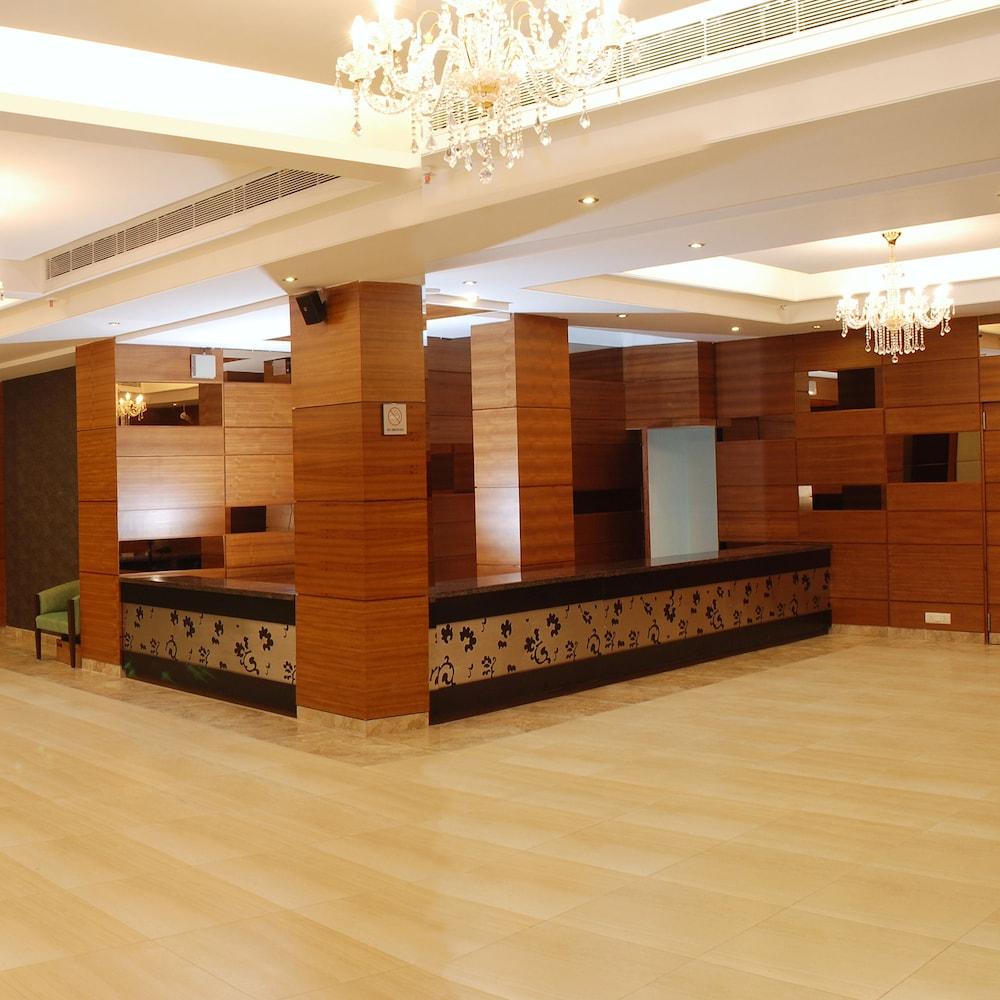 Hotel Africa Avenue Gk - 1 Nueva Delhi Exterior foto